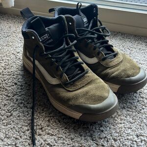 Vans ultrarange exo hi 9